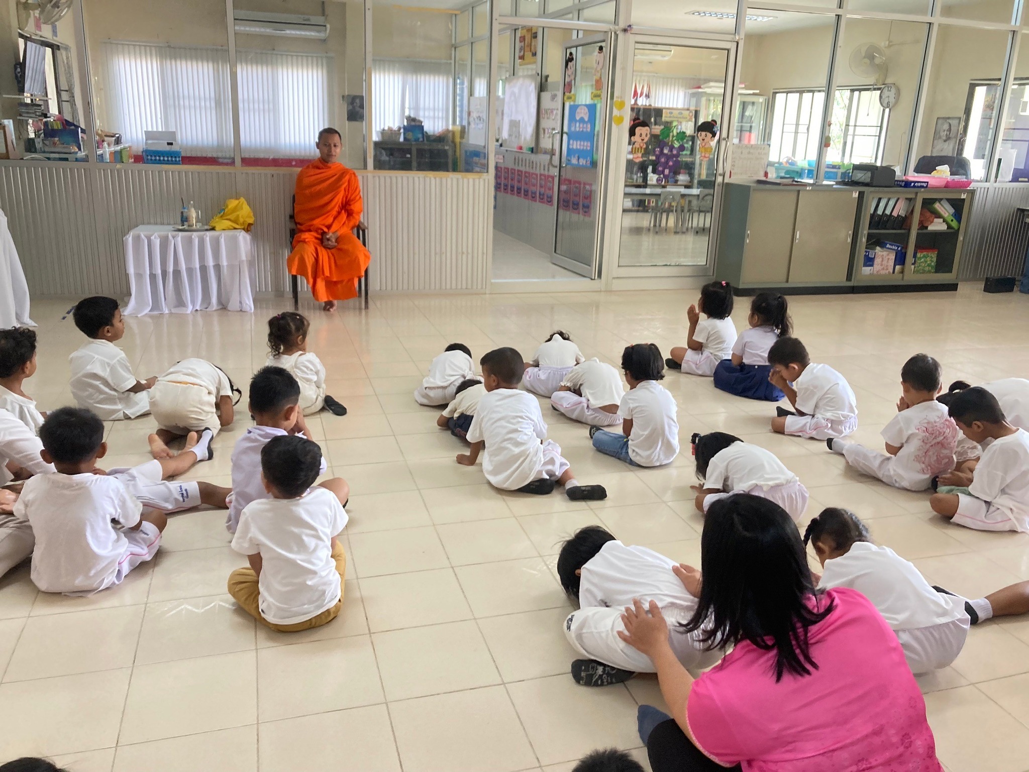 วันที่ 11 กุมภาพันธ์ 2568 ศูนย์พัฒนาเด็กเล็กบ้านนาโต๊ะหมิง จัดกิจกรรมวันสำคัญทางพระพุทธศาสนา(กิจกรรมวันมาฆบูชา) โดยมีพระสงฆ์มาเทศนาธรรมเกี่ยวกับวันมาฆบูชาให้เด็กๆฟัง ฝึกการไหว้,กราบพระ และฝึกนั่งสมาธิให้กับเด็กๆ  #หนูน้อยวิถีพุทธ